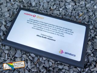 Plaquette, bedrukking aluminium plaat 210x105mm met 240x135mm houten onderbord.